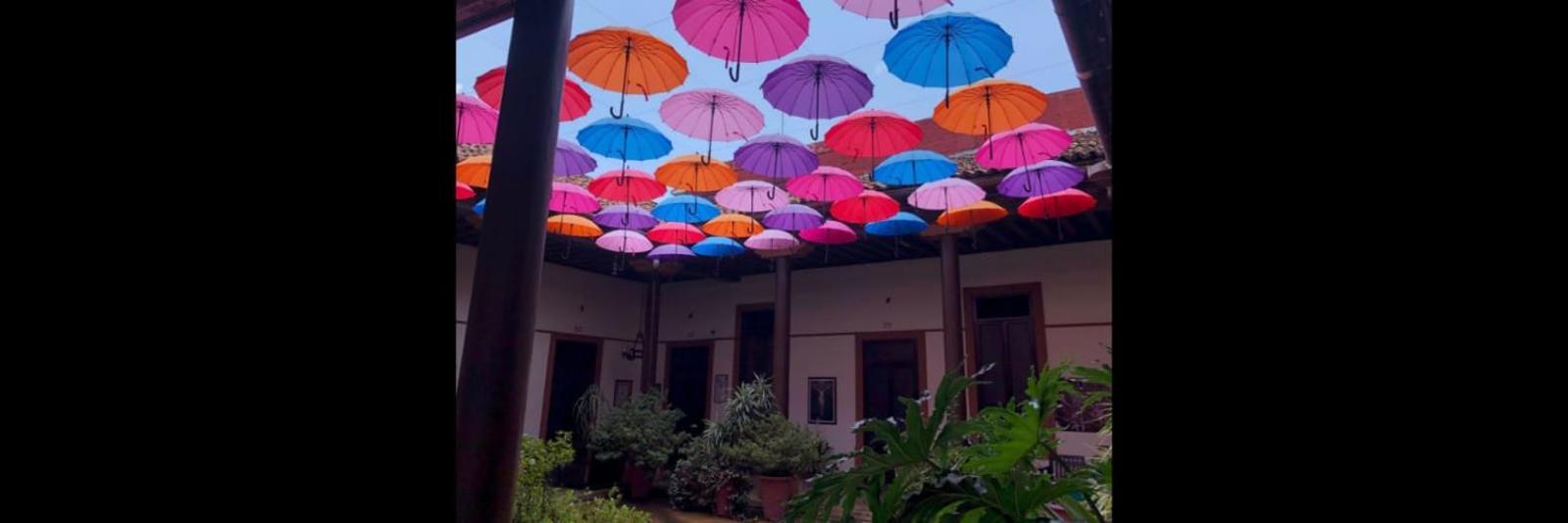 Hotel Villa De Flores Uruapan  Exteriör bild