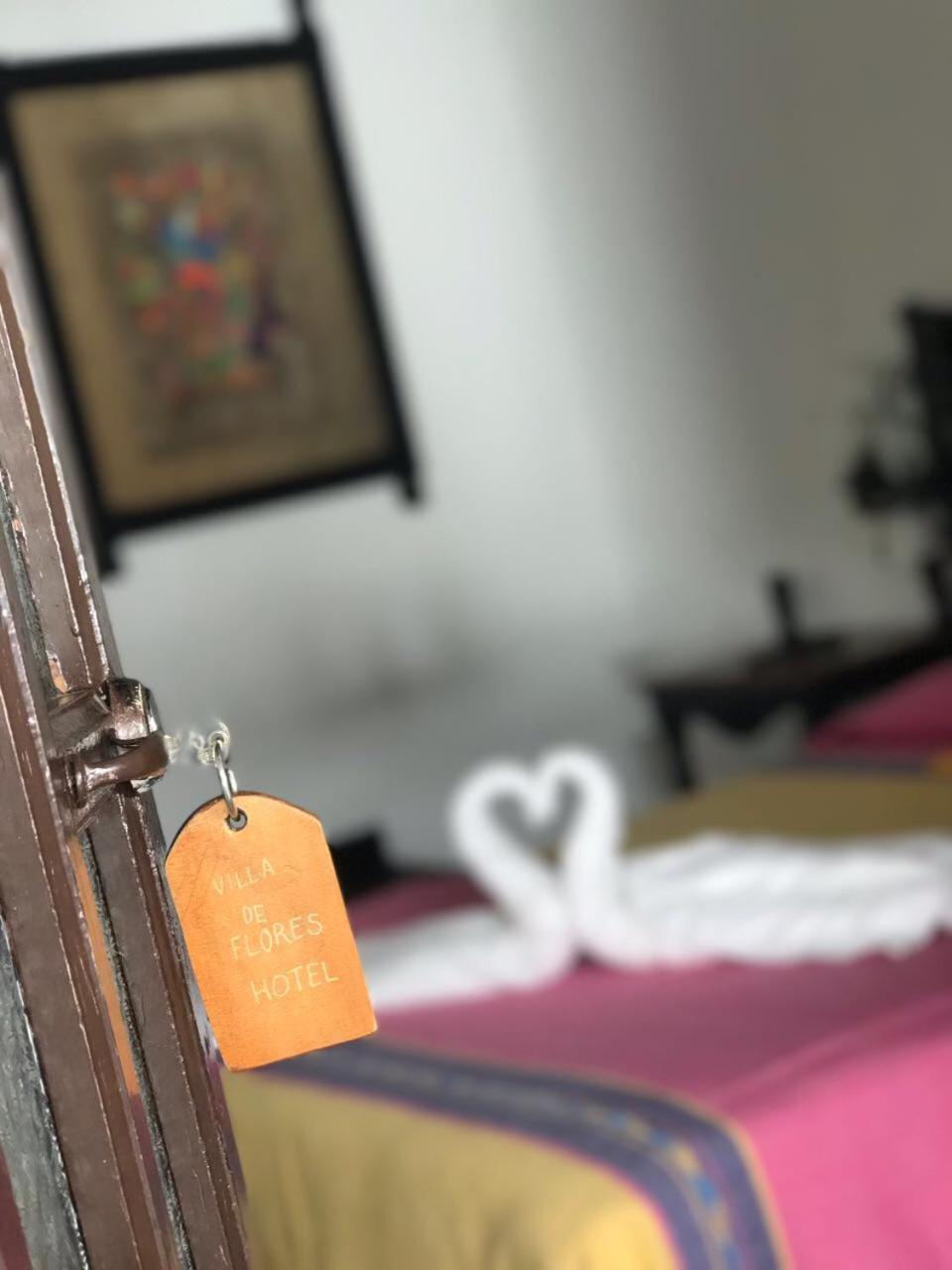 Hotel Villa De Flores Uruapan  Exteriör bild